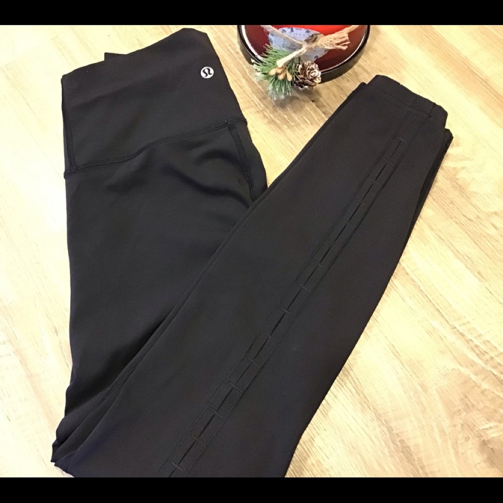 Lululemon leggings size 4